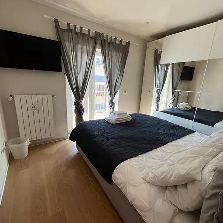 Attico Panoramico Whitecate روما