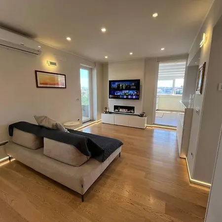 Attico Panoramico Whitecate Διαμέρισμα