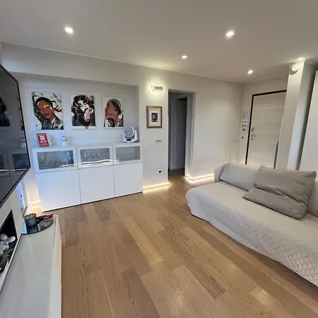 Διαμέρισμα Attico Panoramico Whitecate